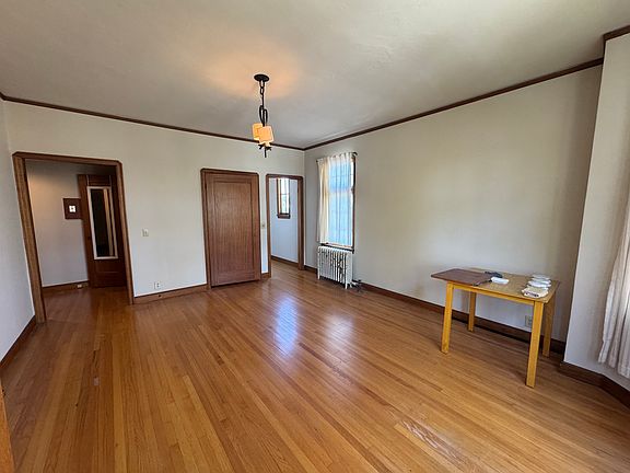 4th image of 1418 Central Ave APT 19