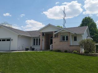 1168 Carriage Cir, Fond Du Lac, WI 54935