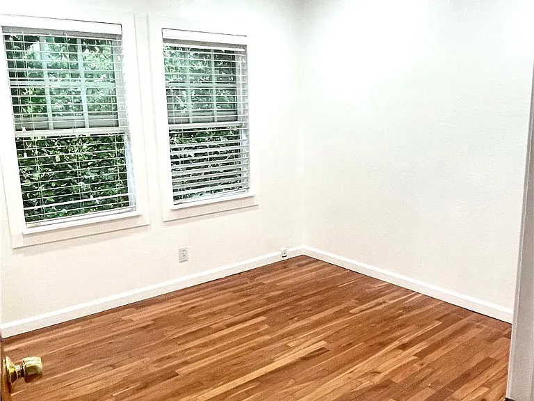 5702 Cynthia Ln — Photo 12