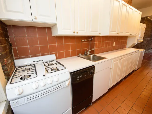 154 8th Avenue image 3 of 5