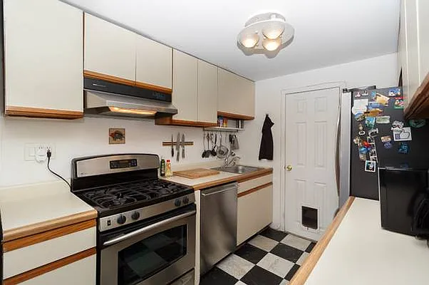 Rented by Highline Residential | media 22