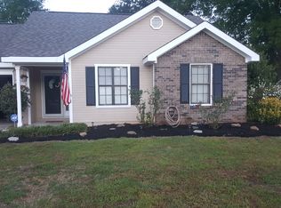 126 Ridge Bend Dr, Centerville, GA 31028