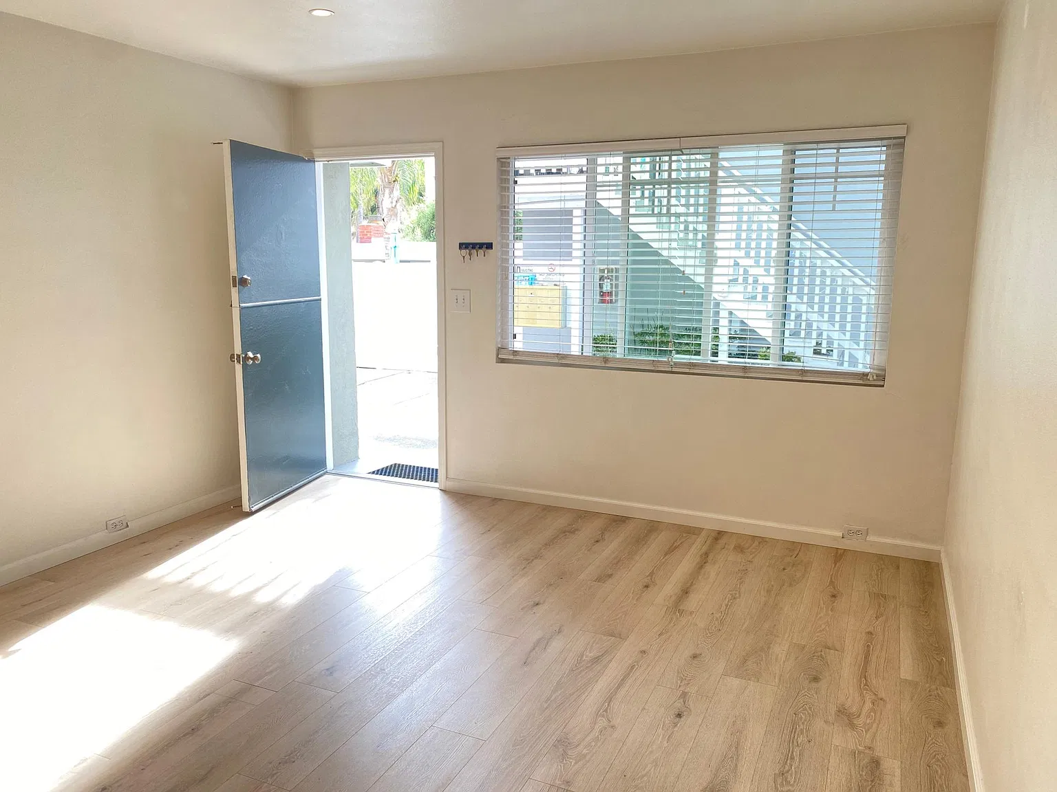 1616 Calle Las Bolas — Photo 1