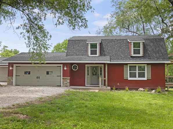 1163 S Oak Park Drive, Springfield, MO 65802