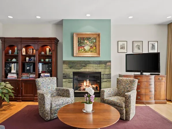 533 West Main Street #305, Madison, WI 53703