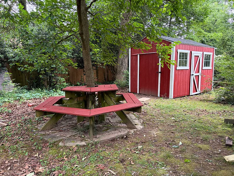 2945 Harcourt Dr — Photo 27