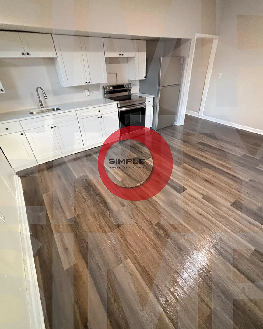 230 North 4th Street — Photo 1