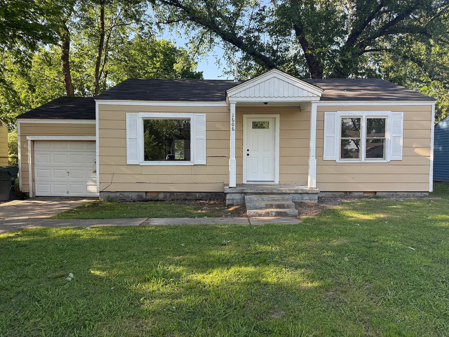 2 bed, 768 sqft, $1,000 — Photo 2