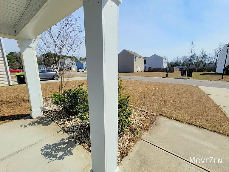 9319 Vineyard Grove Ln NE — Photo 9