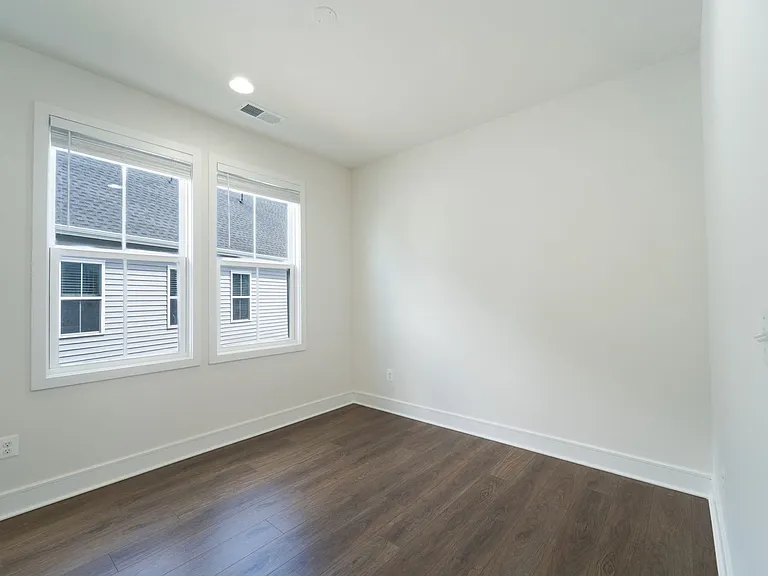 41935 Spring Air Dr — Photo 48