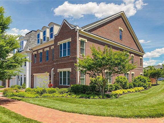 3rd image of 701 Southwark Ln