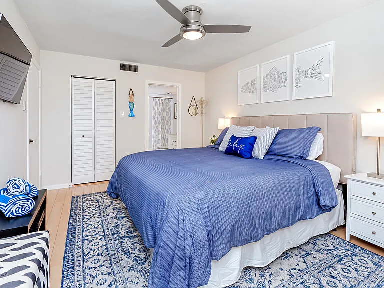 6051 Sun Blvd #215 — Photo 33