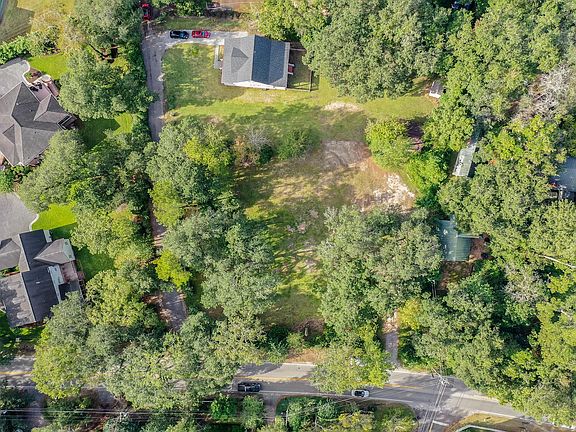 3rd image of 608 Central Ave