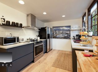 2676 Haywood Ave, West Vancouver, BC V7V 1Y6