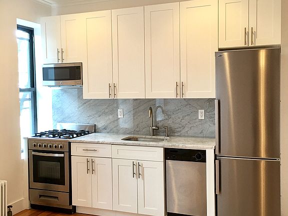2nd image of 459 15th St #3D