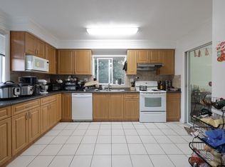 6300 Granville Ave, Richmond, BC V7C1G1