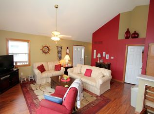 164 Hickory Rd, Lake Ozark, MO 65049