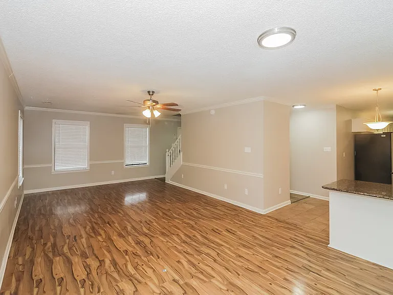 803 Carianne Cv — Photo 6