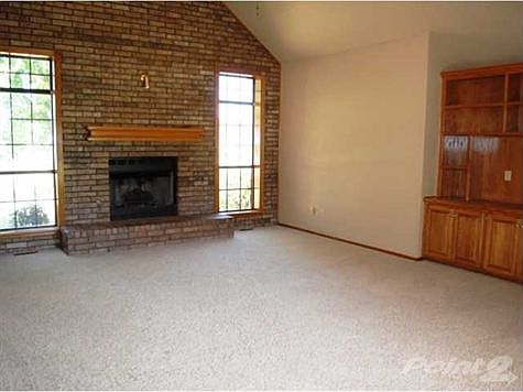 2nd image of 1540 E Persimmon Ln
