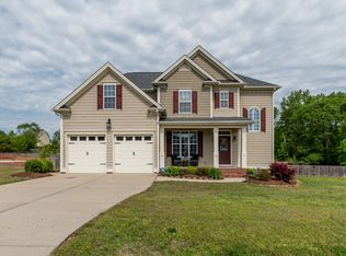 117 Phelps Farm Rd, Fuquay Varina, NC 27526