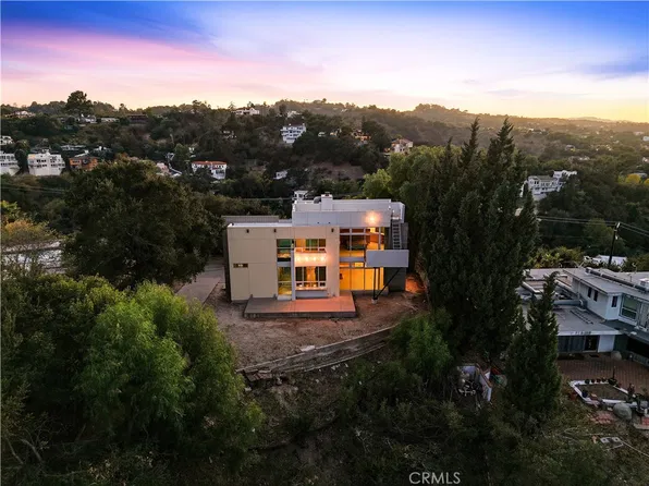 3800 Sunswept Dr, Studio City, CA 91604