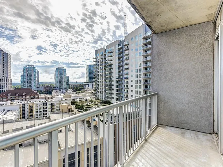 950 W Peachtree St NW #1504 — Photo 19