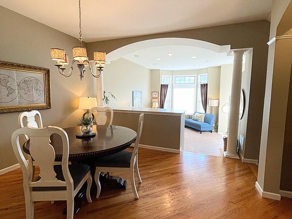 5th image of 4085 Waterford Dr #1