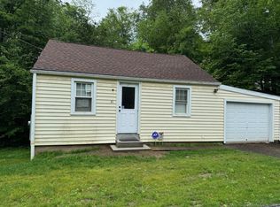 61 Burr Rd, Southbury, CT 06488
