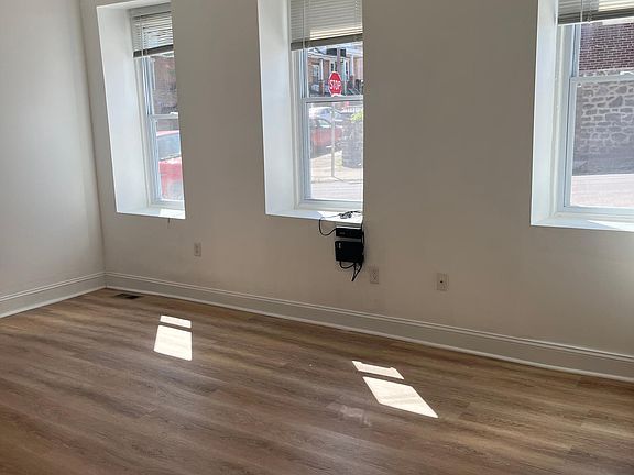 5th image of 4078 Pechin St #1R