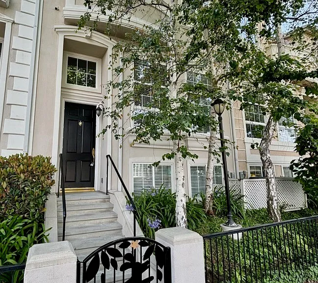 4110 W Kling St — Photo 1