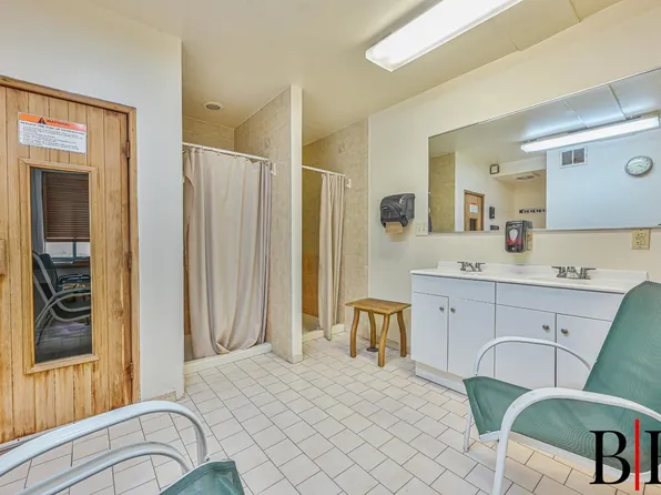 1413 Royce Street image 14 of 22