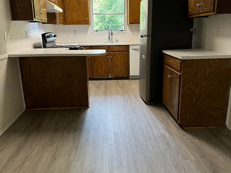 2888 Matt Dr — Photo 2