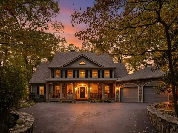 996 Wedgewood Dr, Jasper, GA 30143
