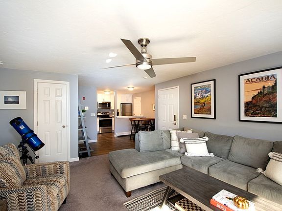 4th image of 610 S Franklin St APT D303