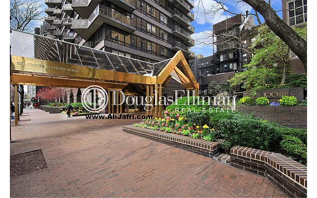 Sold by Douglas Elliman | media 21
