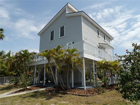 5th image of 2293 Carambola Ln