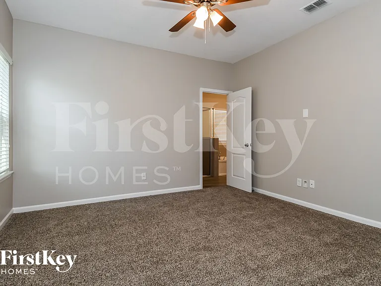 15803 Douglas Lake Dr — Photo 11