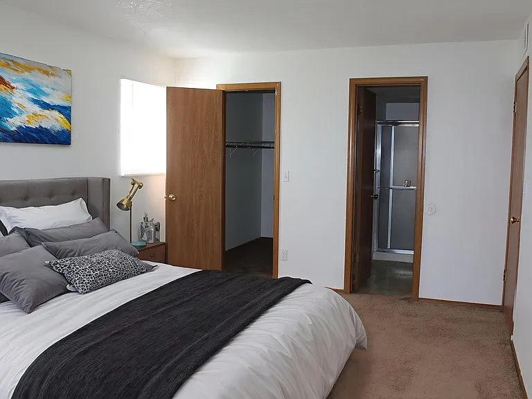 Willow Ridge Apartments — Photo 22
