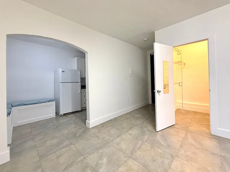 2701 NW 1st Ave #5 — Photo 6
