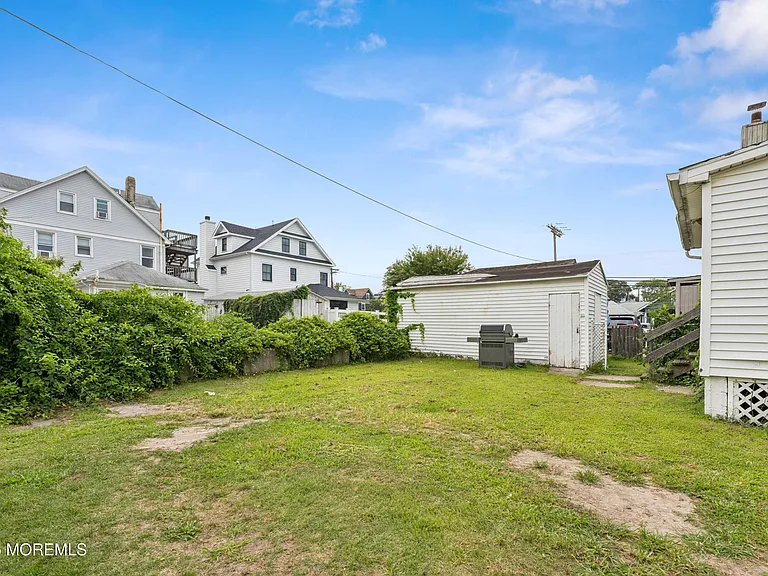 113 12th Ave #A — Photo 36