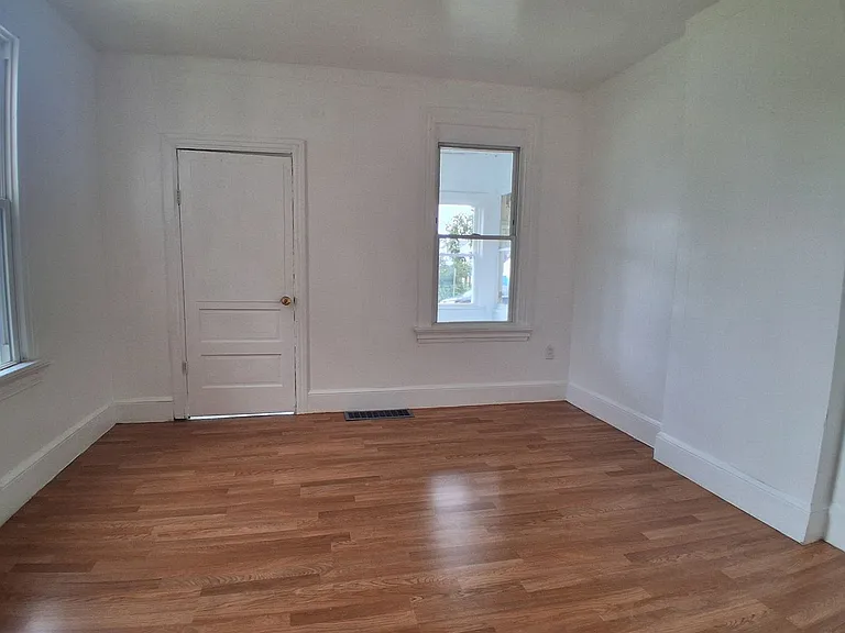 75 Church St — Photo 10