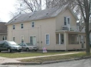212 N Roosevelt St, Green Bay, WI 54301