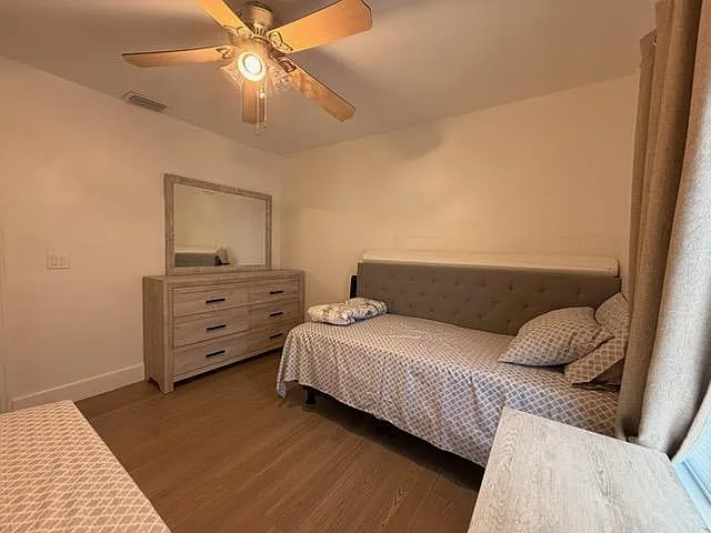 1530 Royal Forest Ct — Photo 18