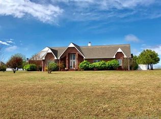 19120 S Carriage Ct W, Mounds, OK 74047