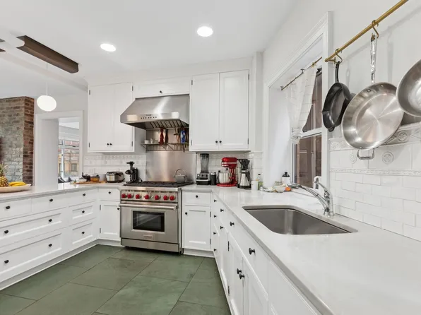 277 West 12th Street PH image 3 of 30