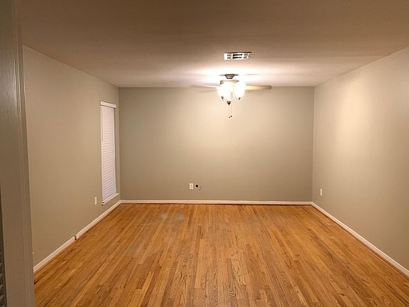 3rd image of 5611 Benning Dr