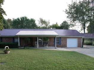 51 Warren St, Rogersville, AL 35652