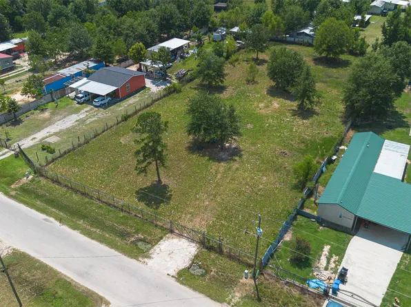 2425 County Road 3479b, Cleveland, TX 77327