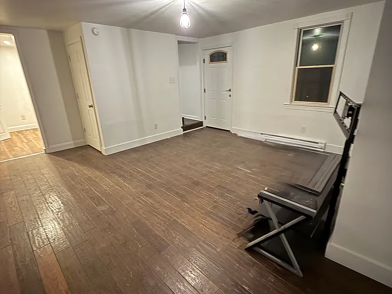 3956 Upper Valley Rd — Photo 3