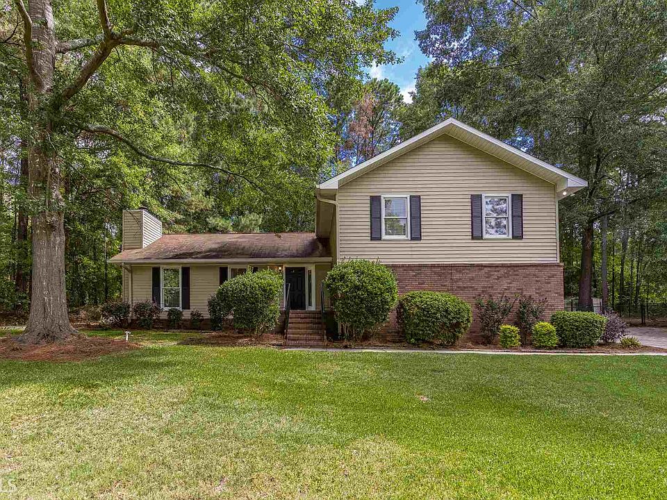 1st image of 117 Ashwood Pt #183